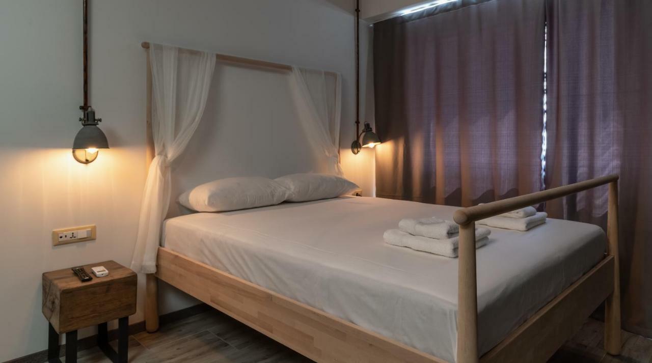 Superb Industrial Style Lodge Heart Of アテネ エクステリア 写真