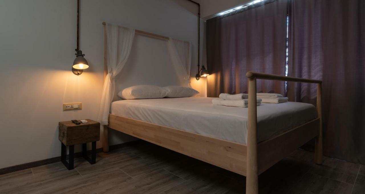 Superb Industrial Style Lodge Heart Of アテネ エクステリア 写真