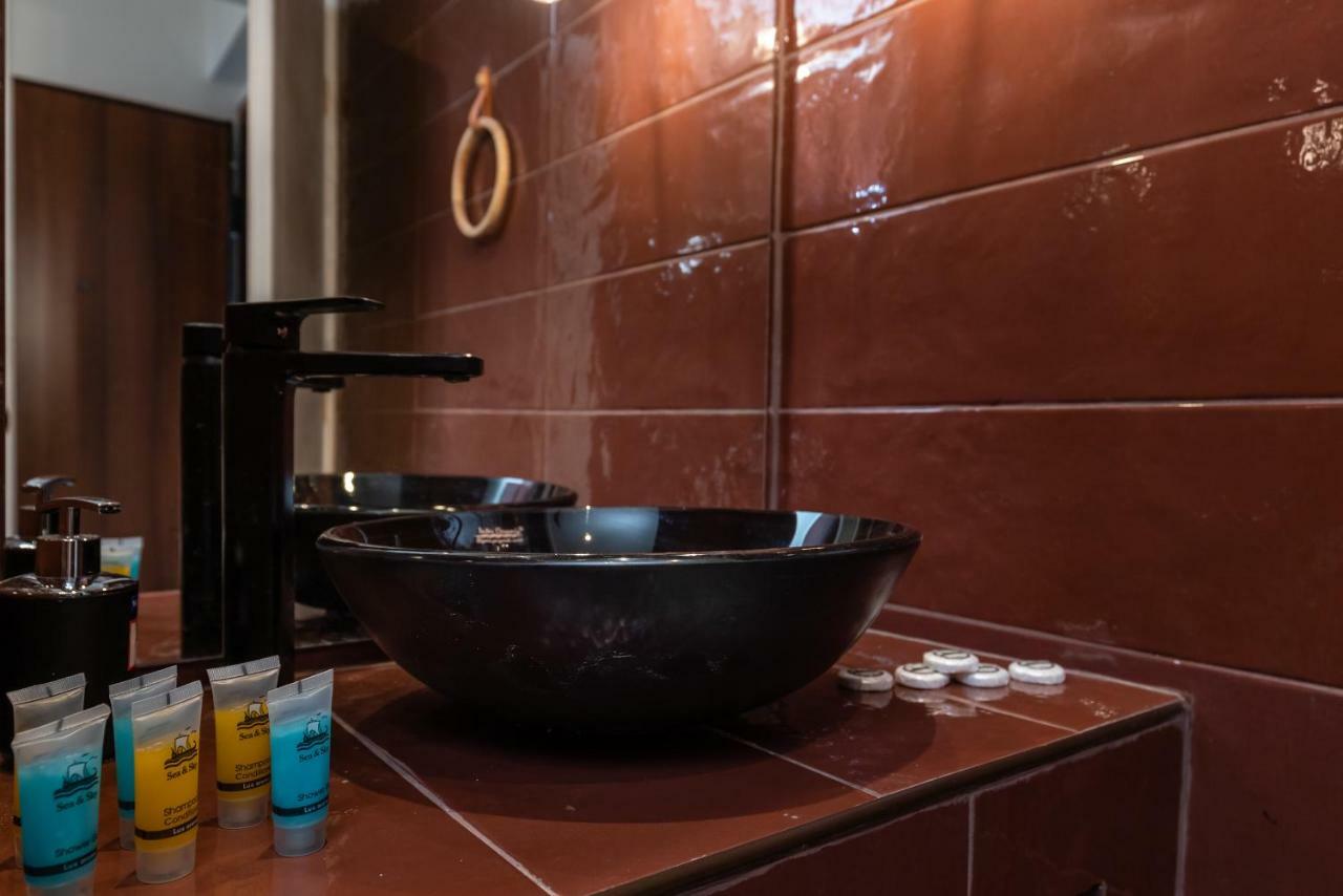 Superb Industrial Style Lodge Heart Of アテネ エクステリア 写真