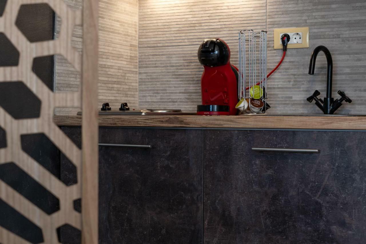 Superb Industrial Style Lodge Heart Of アテネ エクステリア 写真